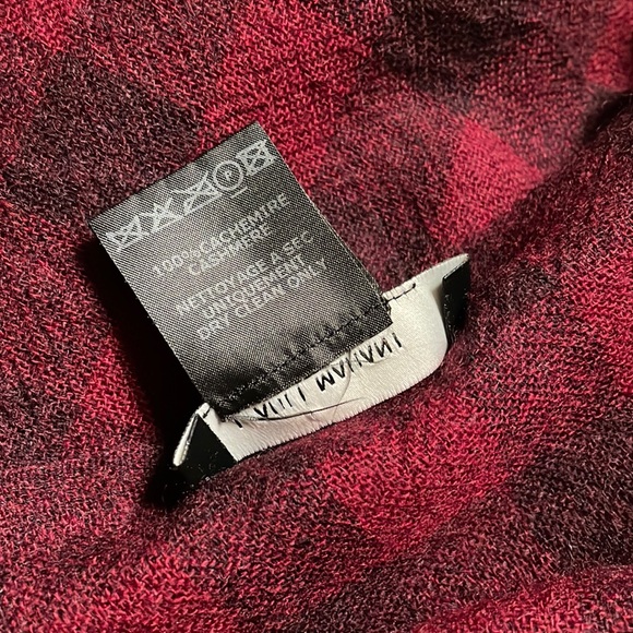 Isabel Marant Burgundy 100% Cashmere Checkered Scarf. - Picture 5 of 7